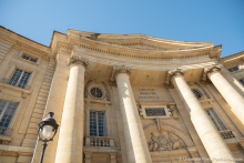  Façade Université Paris-Panthéon-Assas