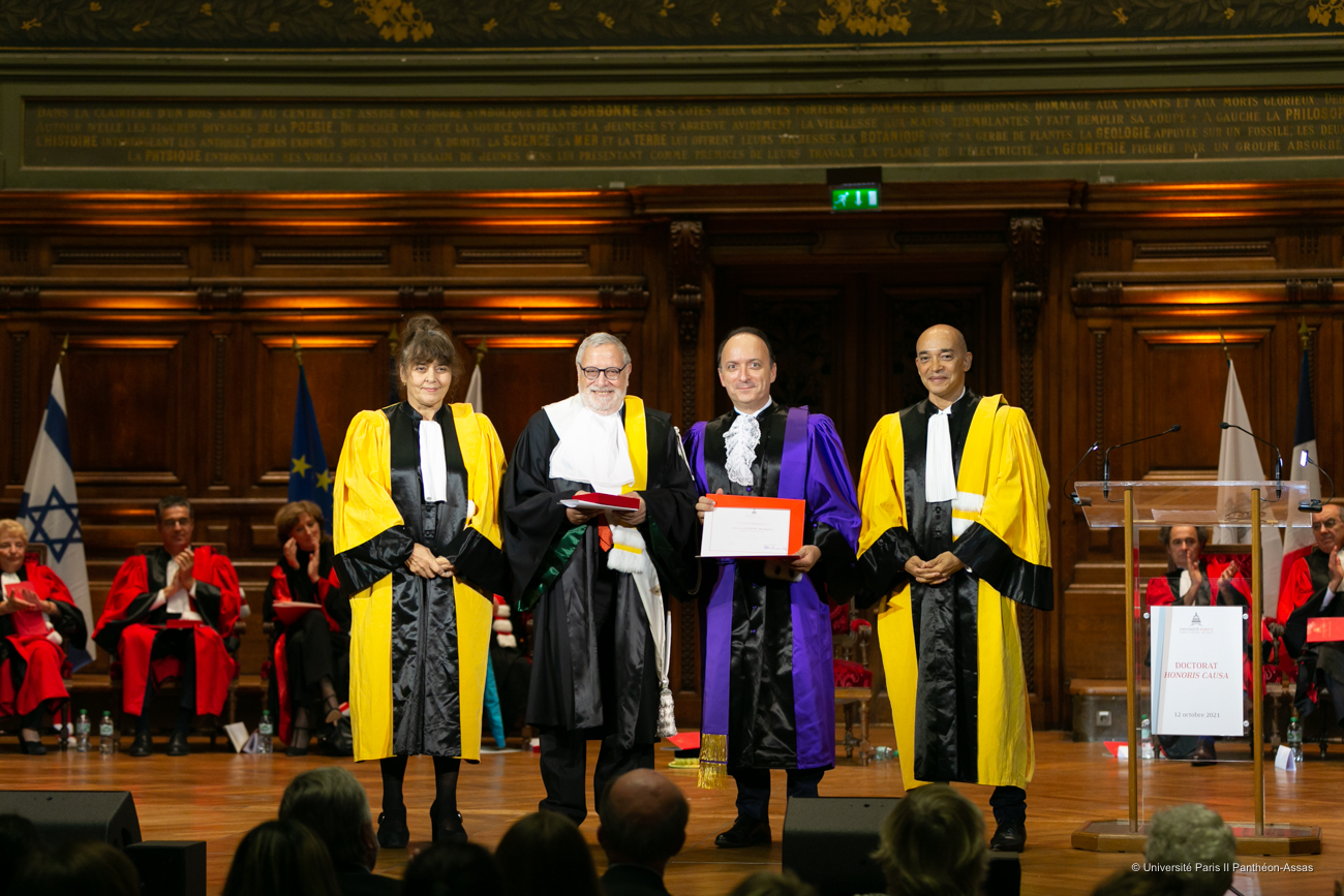 Doctorat honoris causa 2021 - Peppino ORTOLEVA reçoit sa médaille