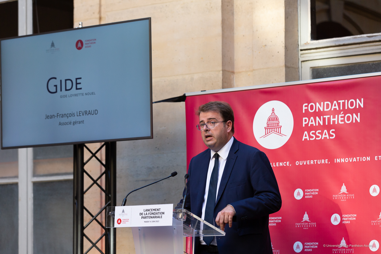Jean-François Levraud associé gérant du cabinet Gide au lancement de la fondation Panthéon-Assas